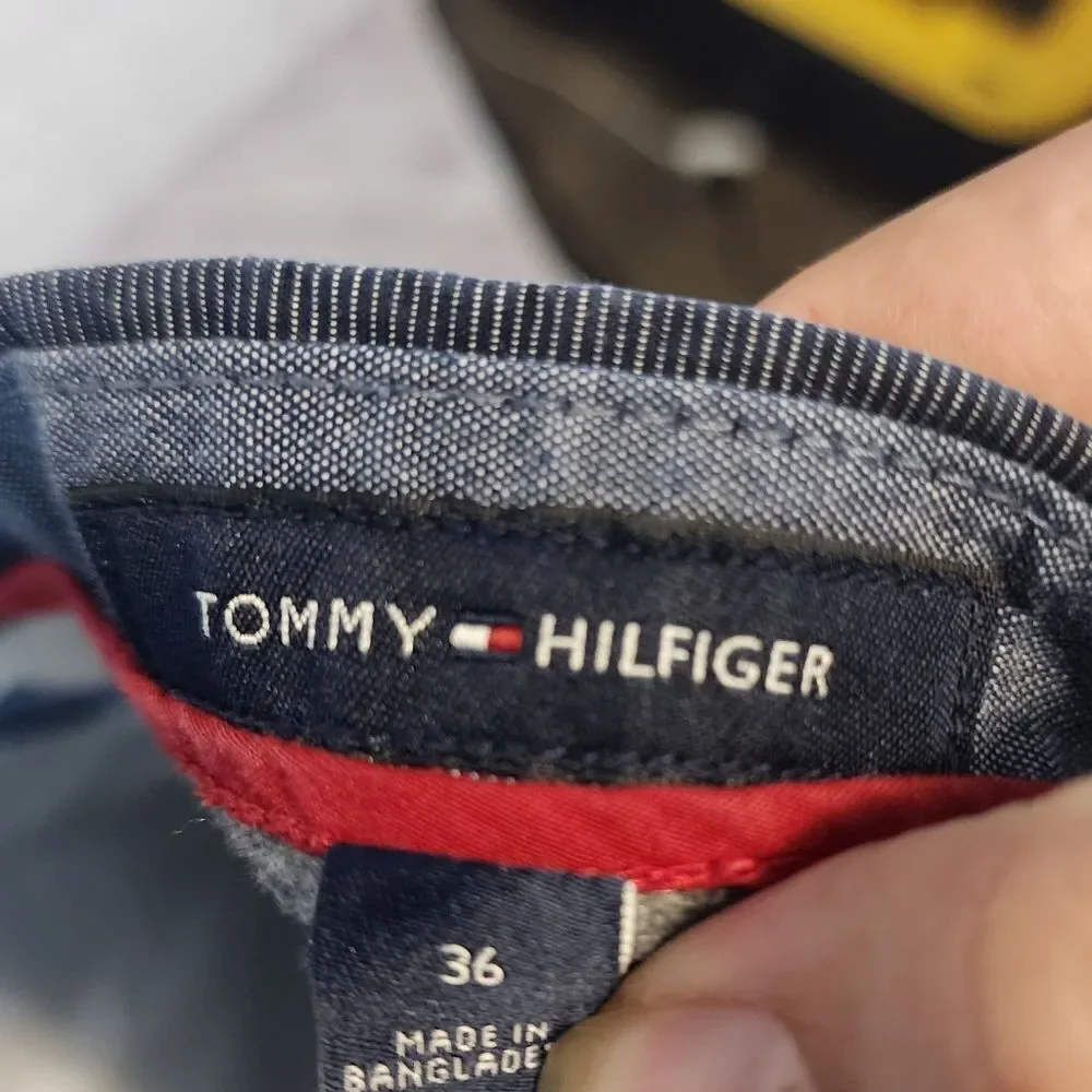 Men's Tommy Hilfiger Flat Front Shorts, Size 36